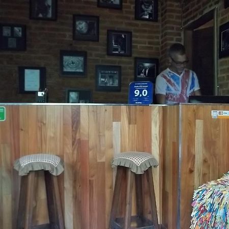 Chales City Camael São Tomé das Letras Buitenkant foto