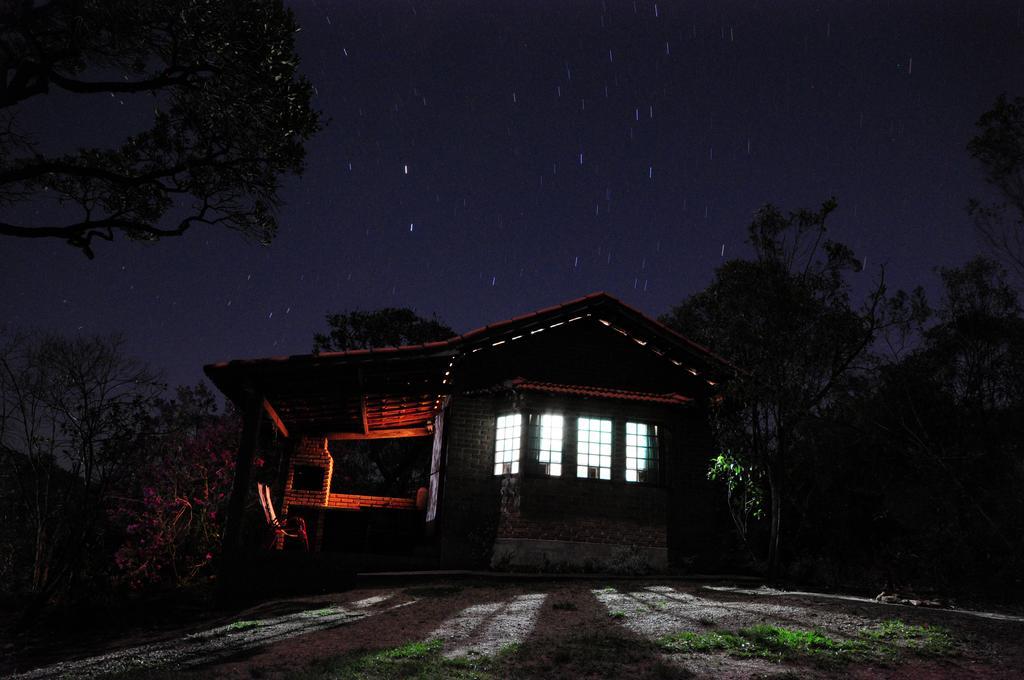 Chales City Camael São Tomé das Letras Buitenkant foto